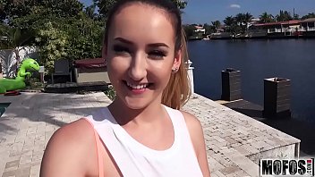 Cutie&#039_s Moving Day Quickie video starring Gigi Flamez - Mofos.com