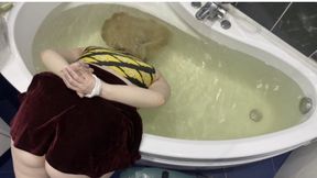HELPLESS SLAVE GETTING PUNISHED UNDERWATER