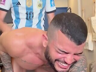 Hot daddy fucking muscle bottom with big ass