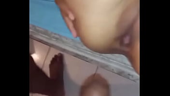 Xvideos real sexo casero esto es lo que hace tu esposa cuanto el marido trabaja tiene sexo anal con el vecino dotado