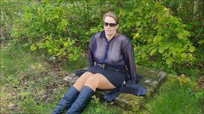 Outdoor facial & oral insemination