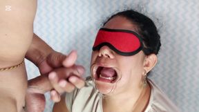 Amateur Facial with Fetish Cumshot Retractor