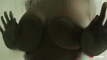 Perv Stepbro Spying on His Step Sister Autumn Falls in The Shower Leads To Hot Fucking