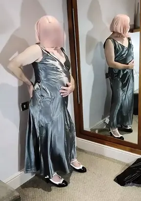 Uk tv slut long satin ball gown very sexy and erotic