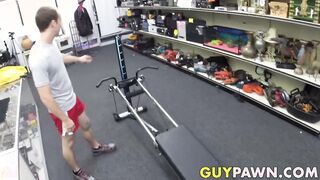 Athlete fucked by pawnbrokers on a workout machine