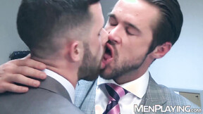 Hunk Mike De Marko seduces & breeds newbie Sunny Colucci