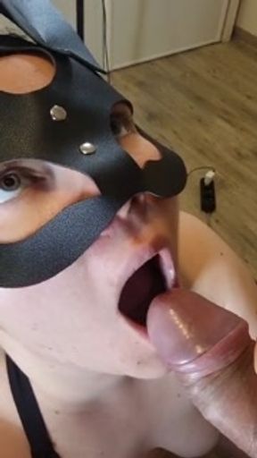 Submisive bunny who was thirsty for some piss