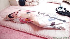 Gorgeous Asian teen masturbates in her room