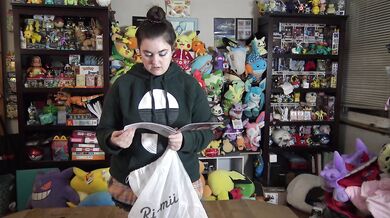 Abby Reivews Ridmii's Sexy Elf Aggie