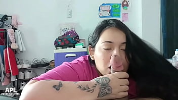 Compilacion de mamadas con esta puta cachonda que lo mama bien rico