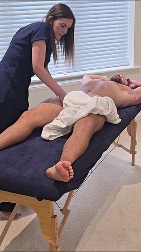 Masseuse Showed Me What Her Real Skills Are