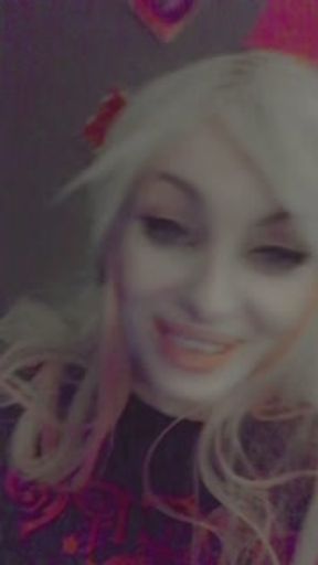 Hoe in the park smoking rock in the bushes sucking random cock