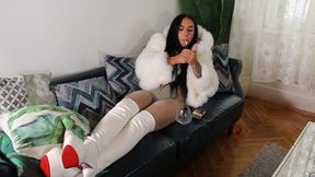 Glamour Girls Smoking 95 wmv