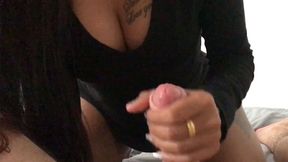 ”Amateur Thai teen Girlfriend jerks & sucks her BF who had a huge dick”