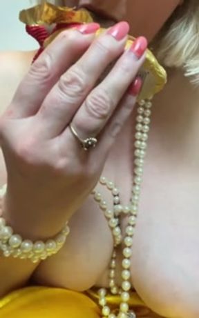 Annabel's chocolate bunny #AMSR