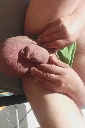 Stepdaddy Huge Ball Play