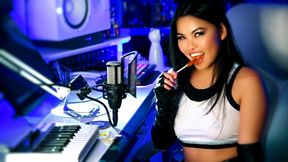Tifa Cosplay ASMR 💋 Cindy Starfall