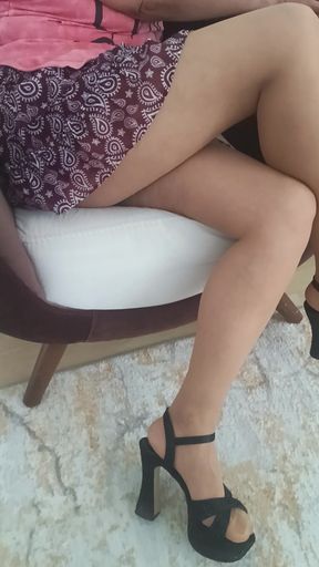Pantyhose fantasy with my friend's hijab-wearing stepmother