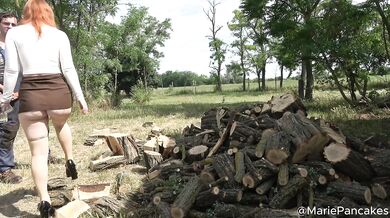 Bored Housewife Convinces Handyman To Fuck Her Tight Ass