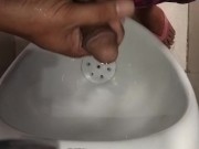 PINOY SALSAL PISSING AT NAGJAKOL SA CR NG MALL INABOTAN NG LIBOG!!!!!