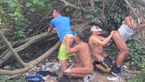 dando o cu na trilha!