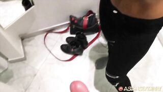 Changingroom Blowjob Fun