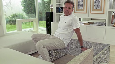 George is a magnet 4 young pussies last version (6 scenes)
