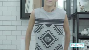 Blonde William B Faps His Cock In The Shower For Halloween!