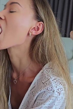 Stepmom Squirts When Asshole Has Maximum Friction