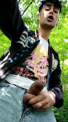 Quick Cumshot in the Park - Cock Out of Jeans