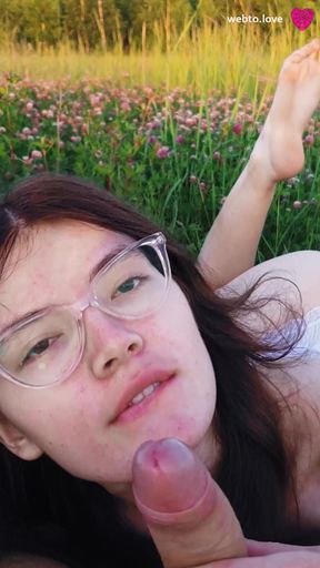 Real beautiful sex in nature in the middle of the field with a cute brunette giving a gentle blowjob, ready for penetration