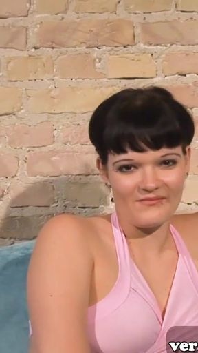 German real Couple Casting - Slut meet stranger and fuck   Clip 1