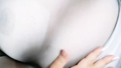 My stepmoms juicy cum dripping fat coño rubbed raw