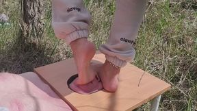 Nicole - Barefoot Face Trampling in the Wild (4K)