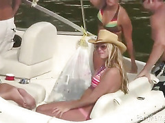 Hot Babes Party Hard On Boat During Spring Break