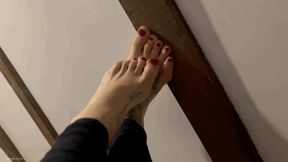 SMALL FEET ON CEILING - MP4 Mobile Version
