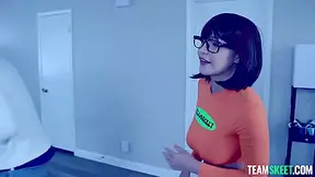 Buxom Girl Want To Pound With Me At Abandoned House