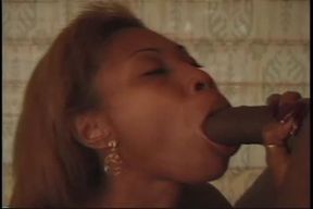 ebony milf likes suck big dick