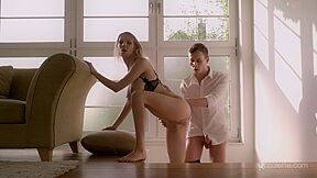 Huge Natural Breast Blonde Has First Time Anal - Florane Russell