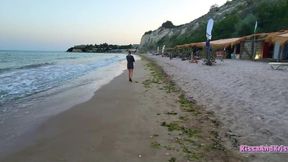 Pick up a stranger on the beach - sex hotel squirt