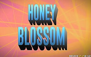Hardcore nanny, Ricky Spanish, Honey Blossom