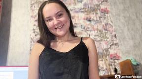 ”Gamer nerdy dude gets blowjob”