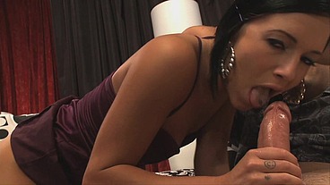 Horny Brunette Gives A Blowjob And Takes A Hard Dick In Her Shaved Pussy