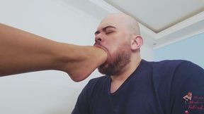 Foot Worship, part 2, by PocaH and slave Mude, (cam by Manu) FULL HD