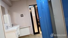 Local gym fuck in locker room