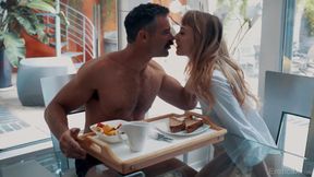 Thin GF Ivy Wolfe turns breakfast into sensational sex