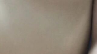 【え？中に出したの？】友達に騎乗位で間違って中出し