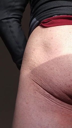 The Goal Was to Spread His Sperm on Her Pretty Buttocks.