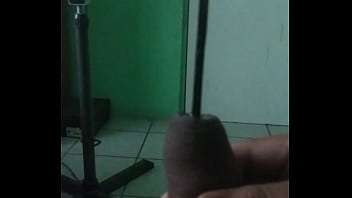 Un pincel dentro de mi uretra