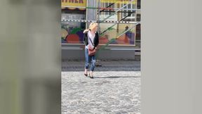 Hot Insights Because of Zipper Jeans! Tranny Girl Cums on Park Bench!